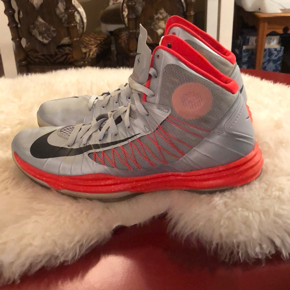 Nike+ Hyperdunk 2012